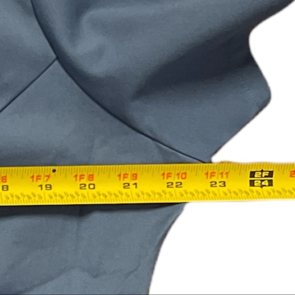 Rant Medical Scrub Top. Ceil Blue. Size Medium - Picture 7 of 9